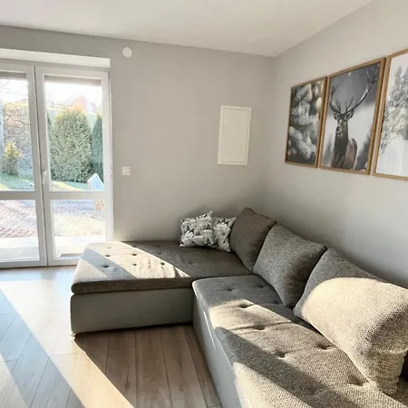 Sielankowe Pole Apartment Brzozowa (Tarnow)
